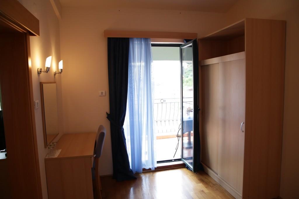 Regina Jelena Hotel Budva